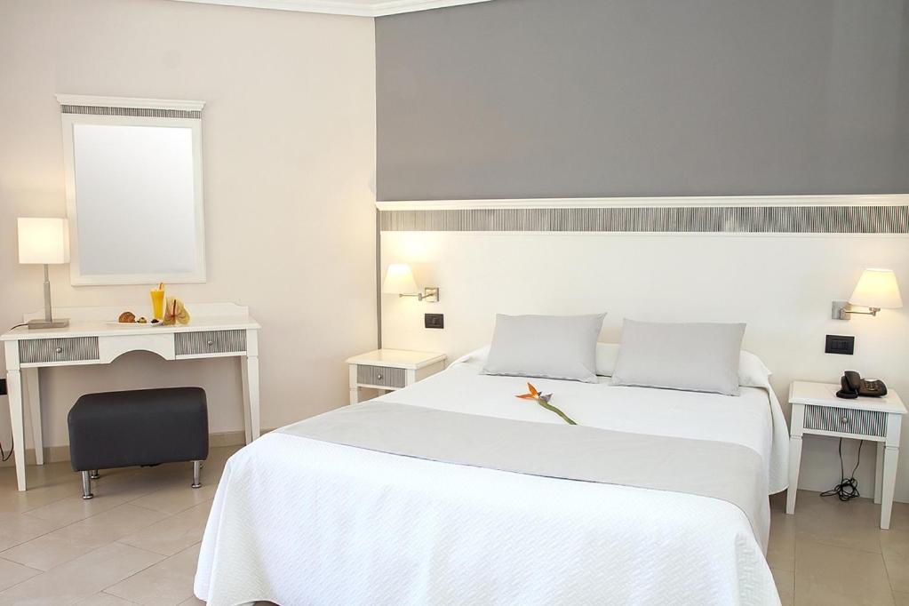 มารีโน เตเนริเฟ Aparthotel อาโรนา ภายนอก รูปภาพ